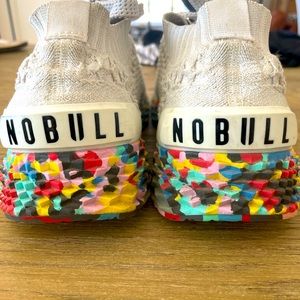 NOBULL Womens Size 9. Great condition.